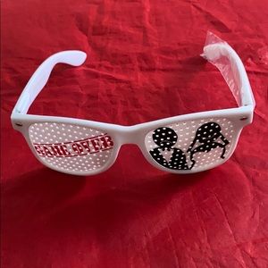 LADIES FANTASTIC White  Black PARTY GLASSES.